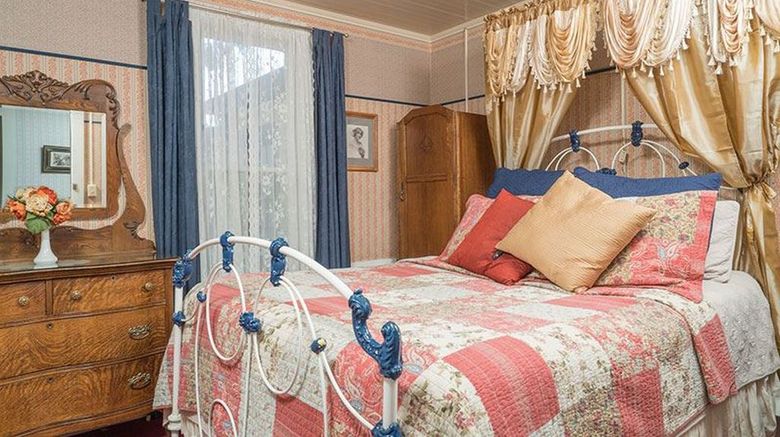 <b>Julian Gold Rush Hotel Room</b>