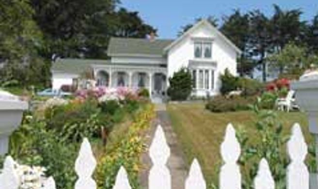 The Joshua Grindle Inn Exterior