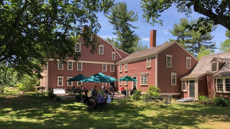 Longfellows Wayside Inn Exterior