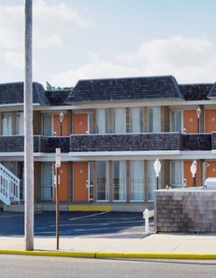 Charlroy Motel