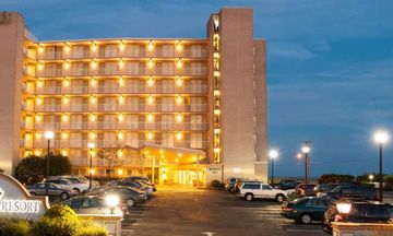 Reges Oceanfront Resort