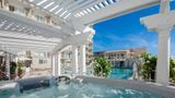 Reges Oceanfront Resort Pool