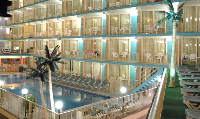 Bristol Plaza Resort Exterior
