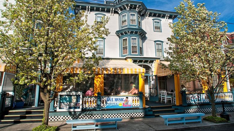 Carroll Villa Hotel Exterior