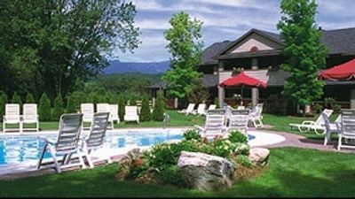 Grey Fox Inn & Resort