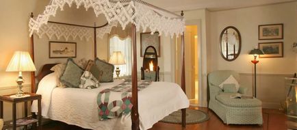 Rabbit Hill Inn Room