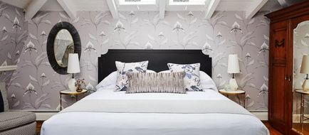 Cliffside Inn Room