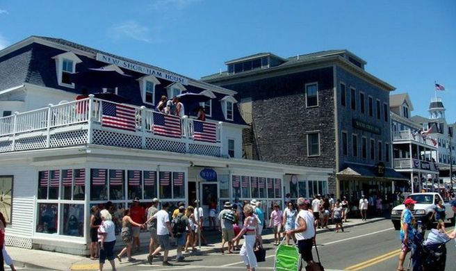 New Shoreham House Inn Exterior