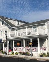 Harbour House Inn