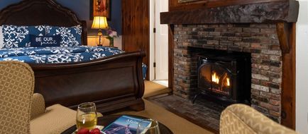 1802 House Bed & Breakfast Inn Room