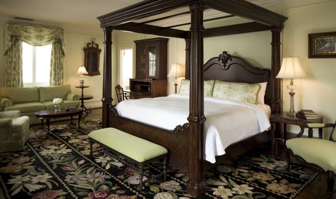 Graylyn Estate Room