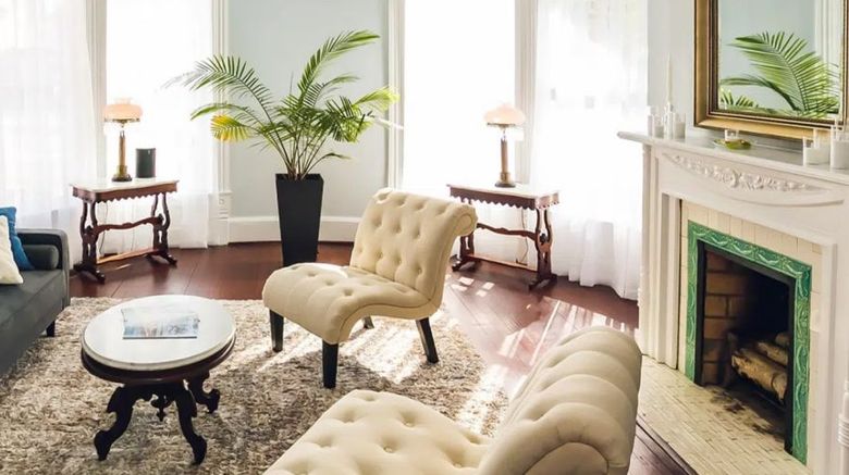 <b>The C.W. Worth House Lobby</b>