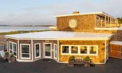 Looking Glass Inn
