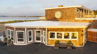 Looking Glass Inn