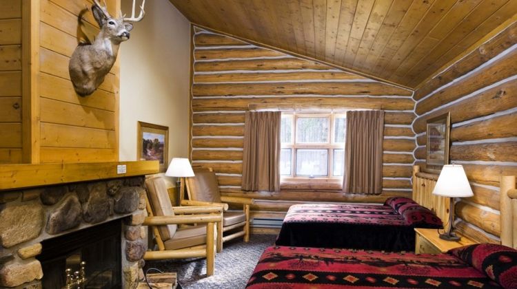 Blue Bell Lodge Room