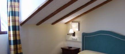 Cueva del Fraile Hotel Room