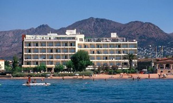 Terraza Hotel Exterior