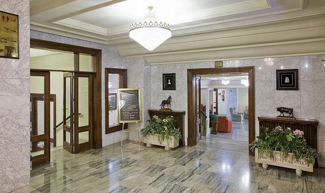 Urban Salamanca Lobby