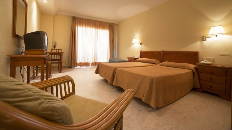 <b>Tres Anclas Hotel Room</b>