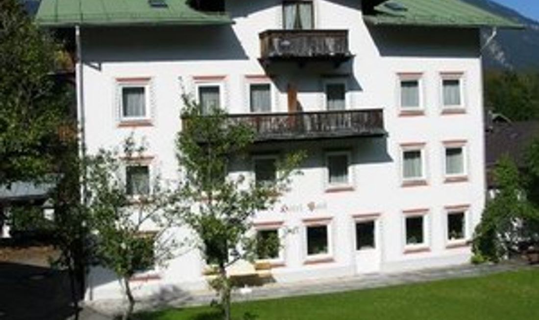 Hotel Post Exterior