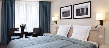 Azaert Hotel Room