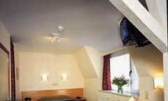 Fevery Hotel