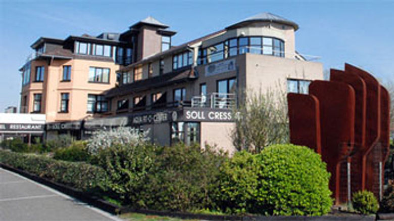 <b>Soll Cress Hotel Exterior</b>