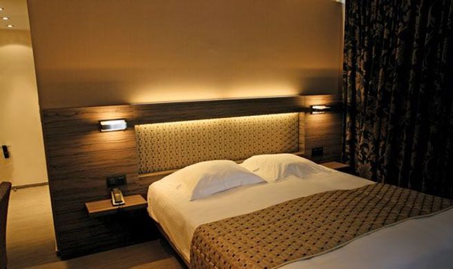 Burlington Hotel Room