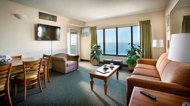 <b>The Palace Resort Room</b>