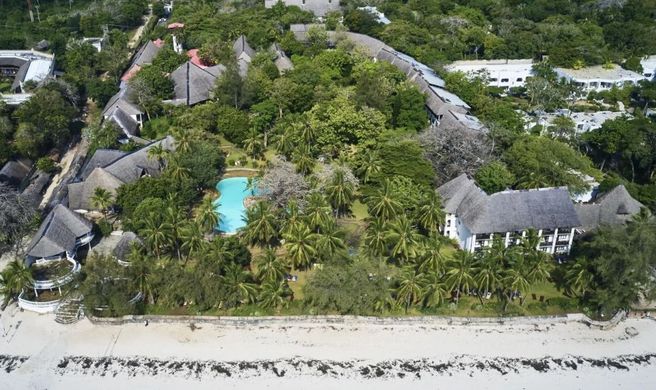 Papillon Lagoon Reef Hotel Exterior