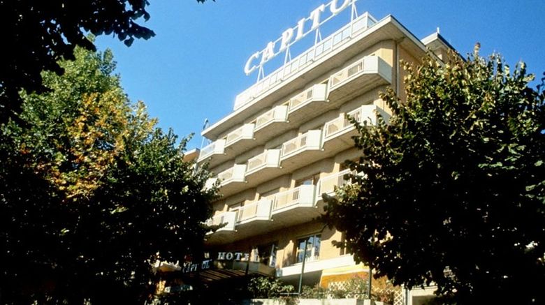 Grand Hotel Capitol Garibaldi Exterior