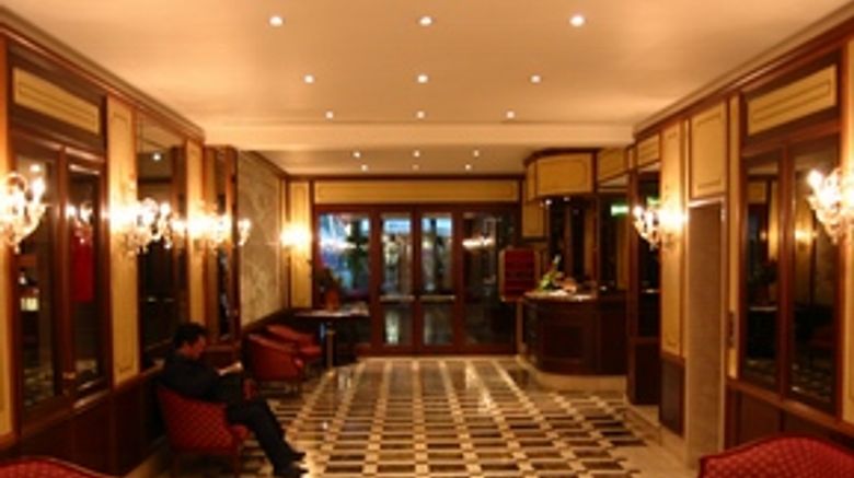 <b>Amadeus Hotel Lobby</b>