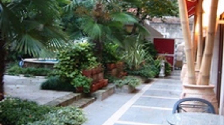 Amadeus Hotel Restaurant