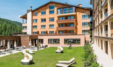 Palue Hotel