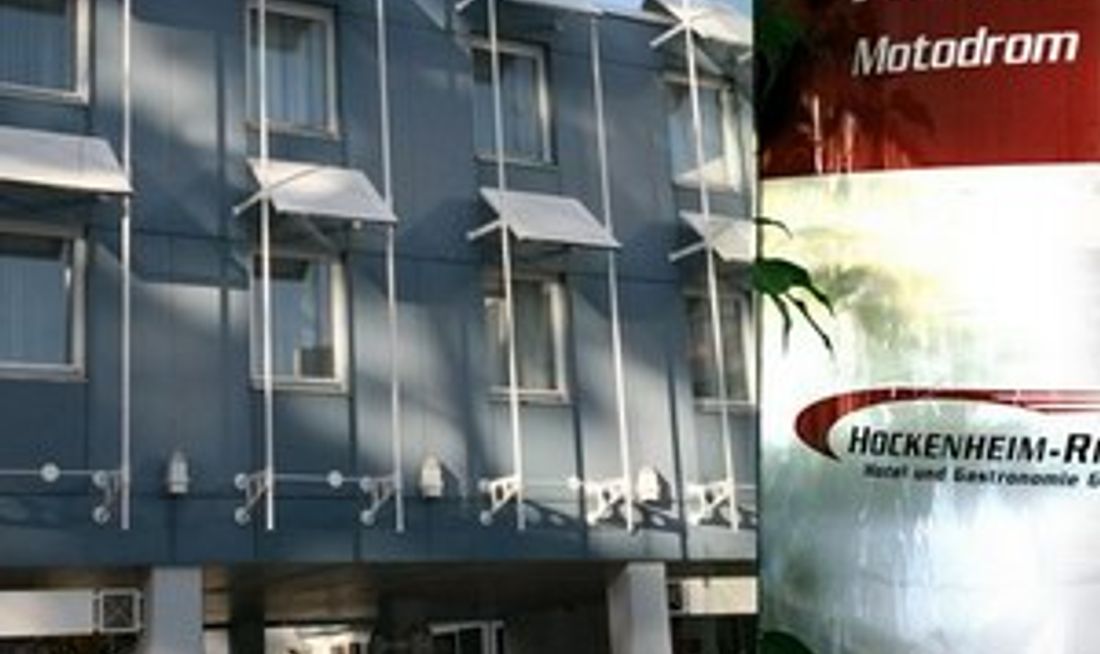Hotel Motodrom Exterior