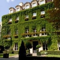 Le Pavillon de la Reine & Spa