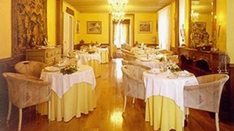 <b>Hostellerie Les Frenes Restaurant</b> <b>Hostellerie Les Frenes Restaurant</b>