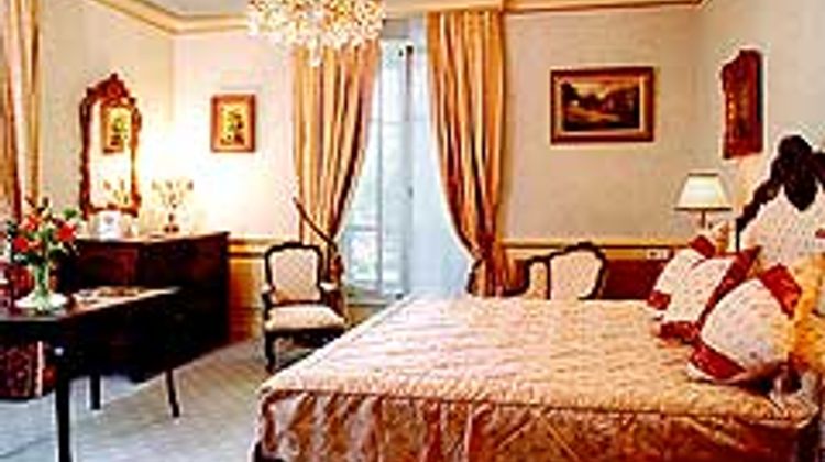 Hostellerie Les Frenes Suite