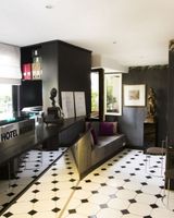Agora Hotel