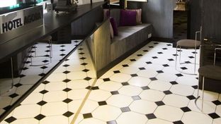 Agora Hotel