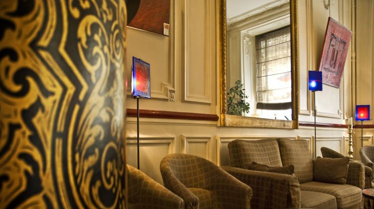 Hotel Peyris Opera Lobby