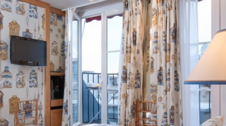 <b>Le Regent Hotel Room</b>