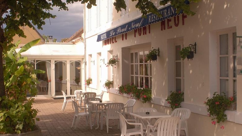 Hotel Le Pont Neuf Exterior