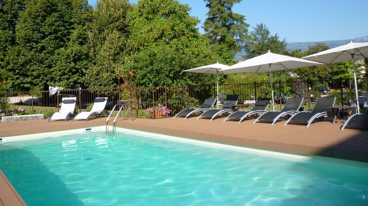 Chateau de la Commanderie Hotel Pool