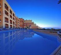 Grand Hotel Pool