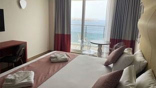 Seaview Hotel