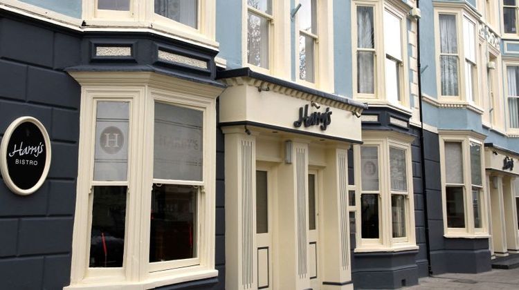 Harrys Hotel Exterior