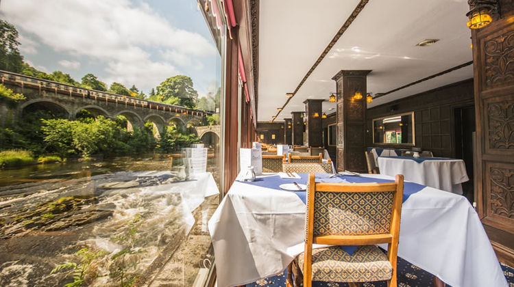 Chain Bridge Hotel Restaurant