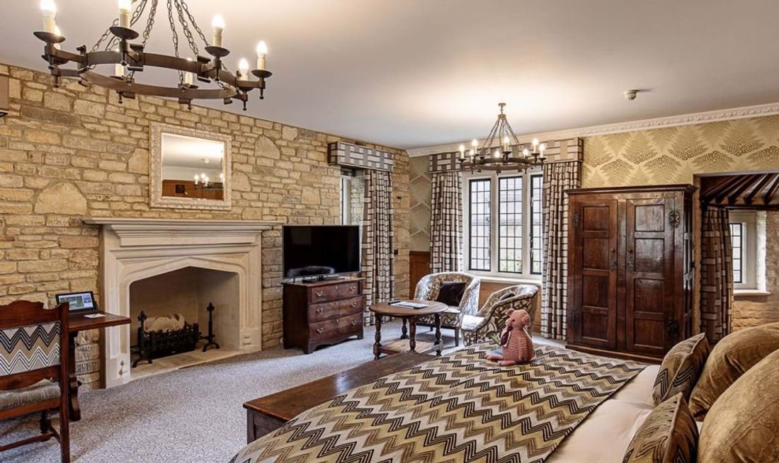 The Manor House Room