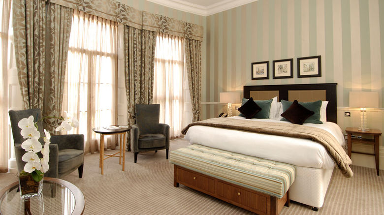<b>Richmond Harbour Hotel & Spa Suite</b> <b>Richmond Harbour Hotel & Spa Suite</b>